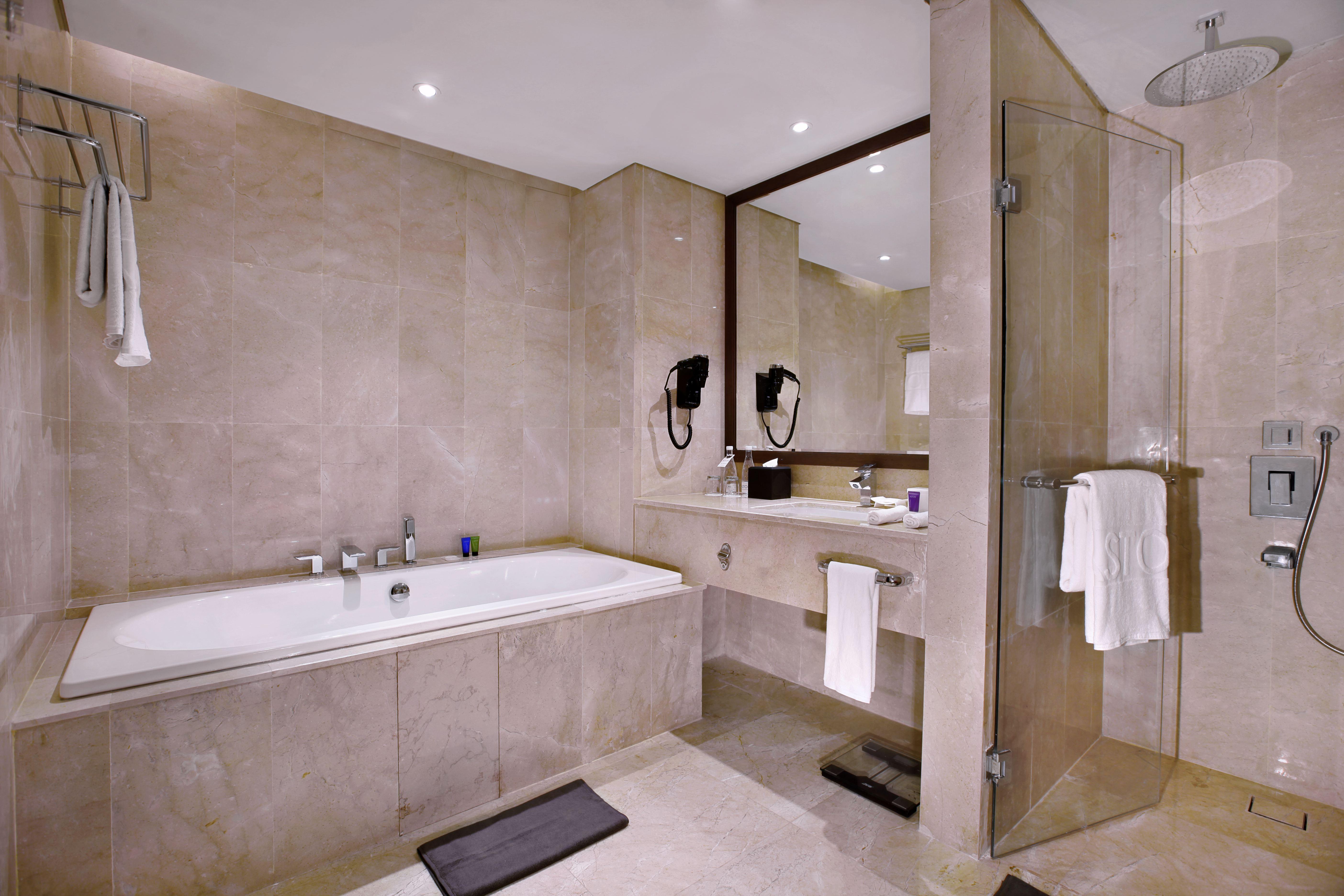 Aston Priority Simatupang Hotel And Conference Center Jakarta Exterior photo