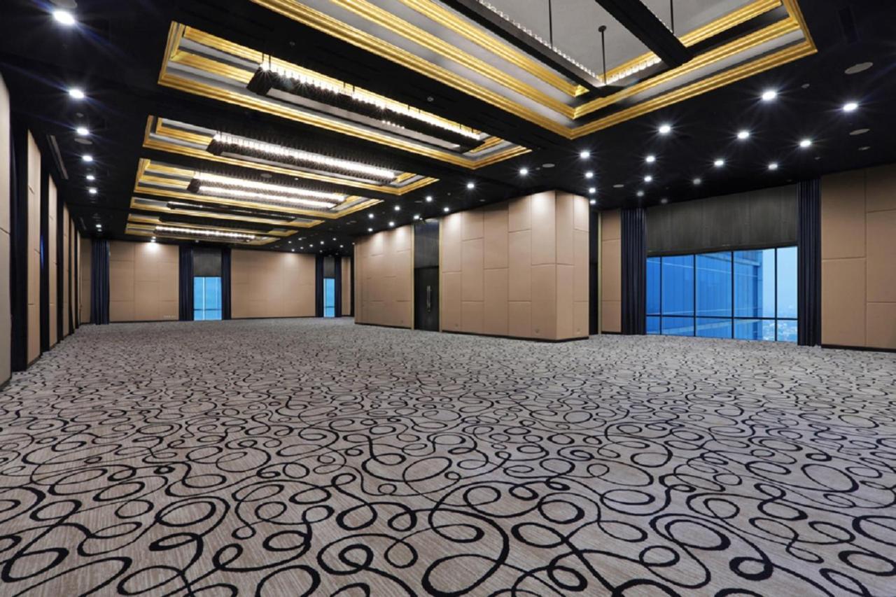 Aston Priority Simatupang Hotel And Conference Center Jakarta Exterior photo